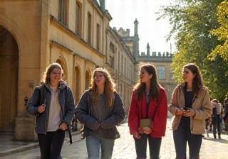 Students on a cultural tour in Oxford